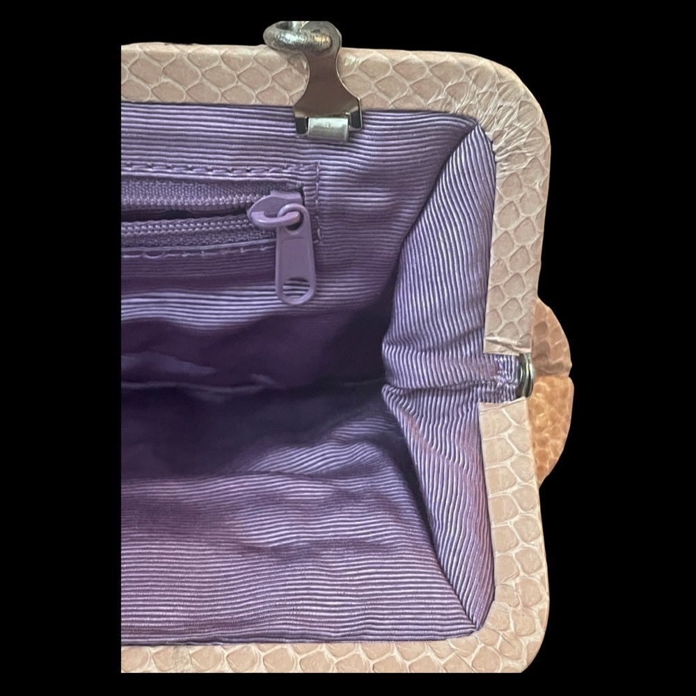Bebe Blush Clutch Bag. - Picture 4 of 16